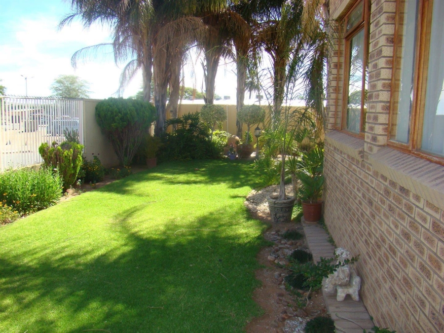 4 Bedroom Property for Sale in Keimoes Northern Cape